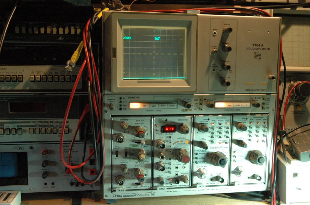 Tektronix 7704